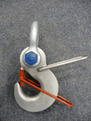 Combined automatic release hook CAR 35 - De Wolf Maritime Safety