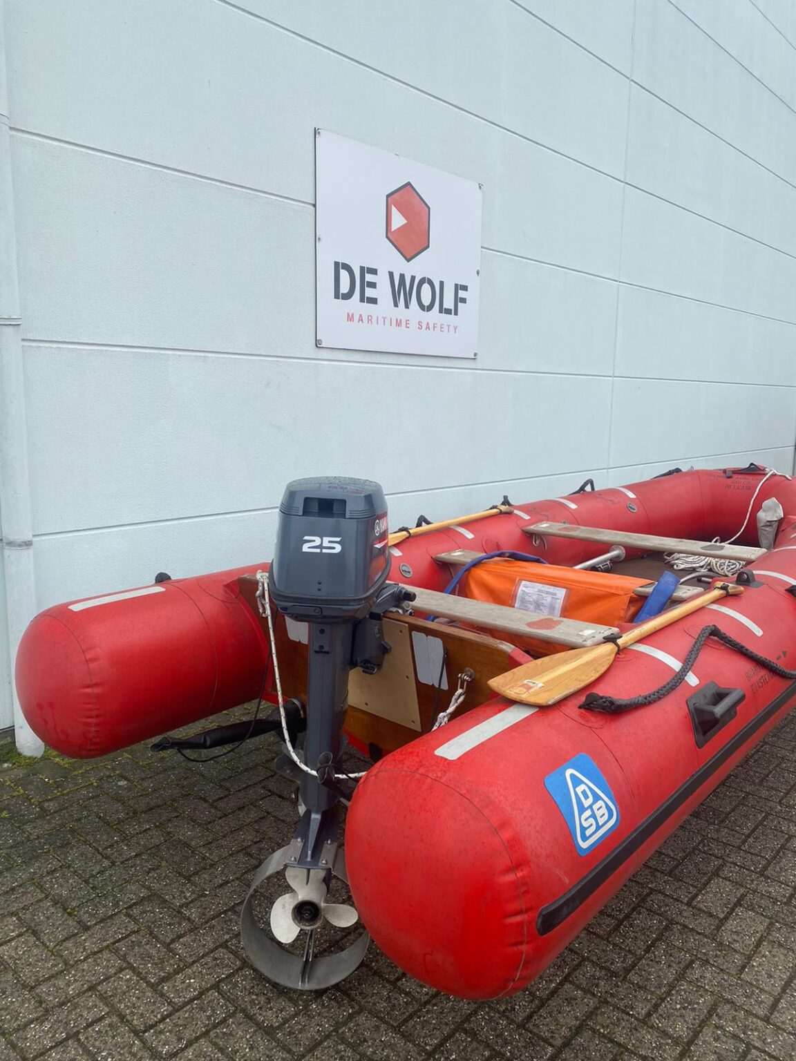 420 IRB inflatable rescue boat De Wolf Maritime Safety
