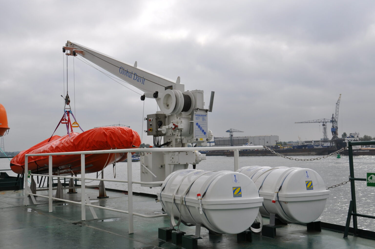 Rescue boat davit De Wolf Maritime Safety